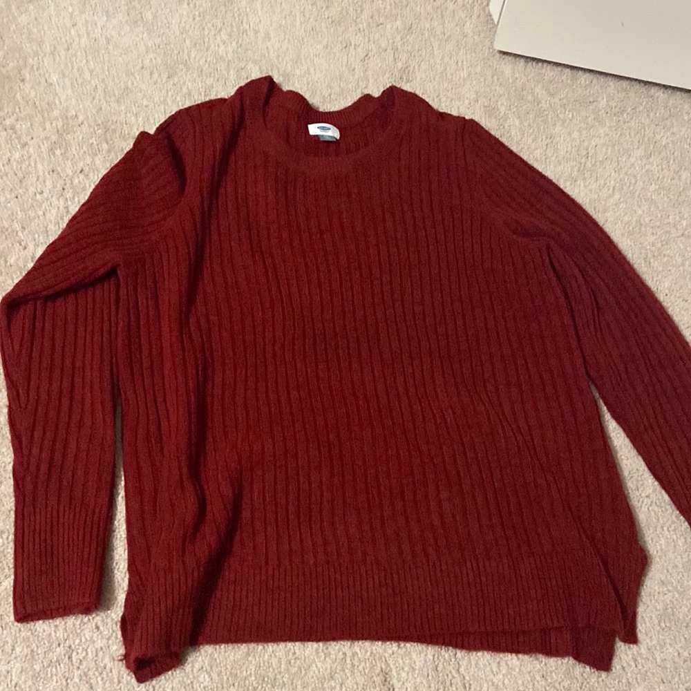 Old navy dark red ribbed sweater. Size XXL. Very soft and only worn once